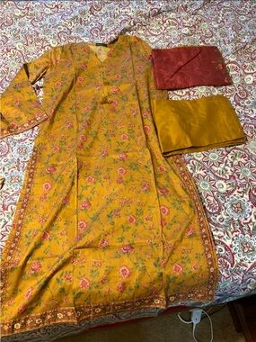 Mustard bin saeed shalwar khameez set sz small